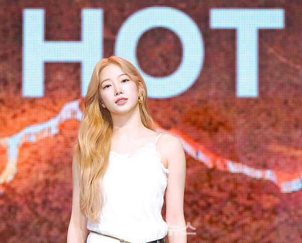 르세라핌카즈하,‘HOT’발매기념미디어쇼케이스