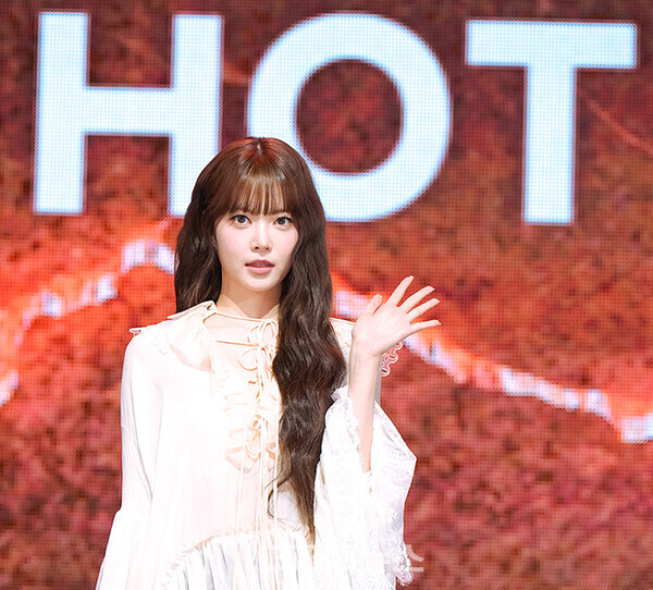 르세라핌홍은채,‘HOT’발매기념미디어쇼케이스