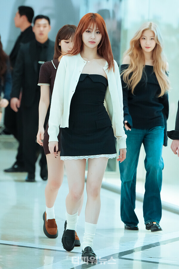 르세라핌허윤진,'HOT'공개팬사인회