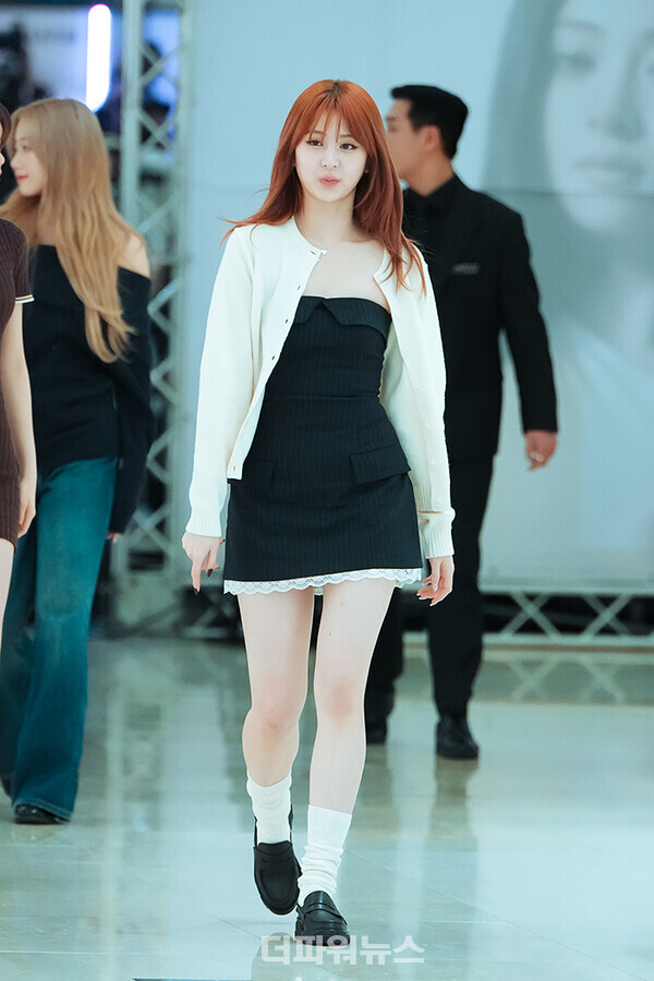 르세라핌허윤진,'HOT'공개팬사인회