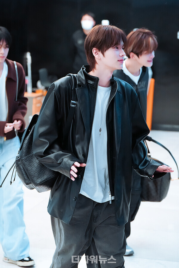 투어스신유,김포국제공항입국