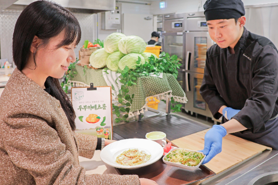 현대그린푸드, 제주산 양배추 100톤 매입