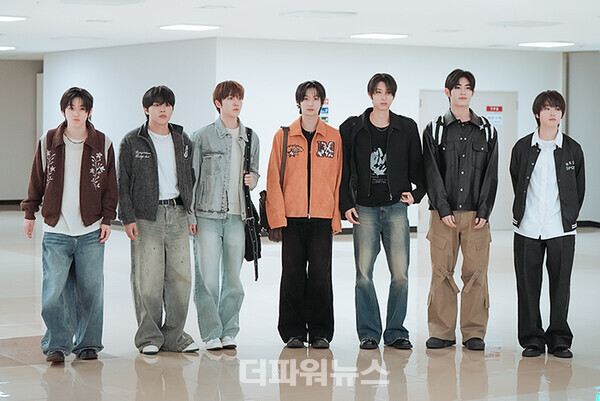 킥플립,김포국제공항출국