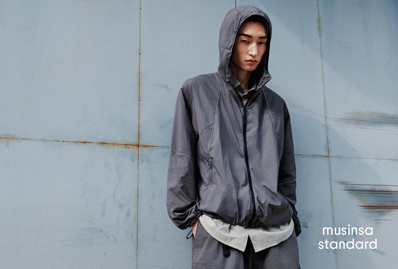 무신사 스탠다드, 25 SS 시티 레저 컬렉션 화보 공개