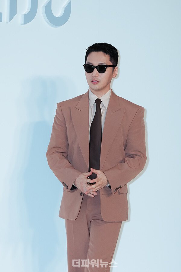 변요한,포토월행사