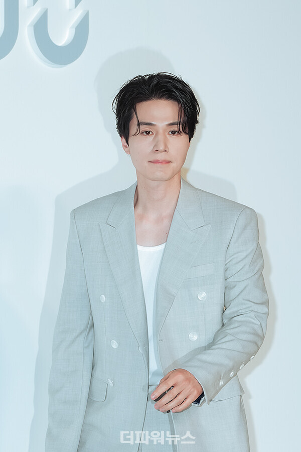 이동욱,포토월행사