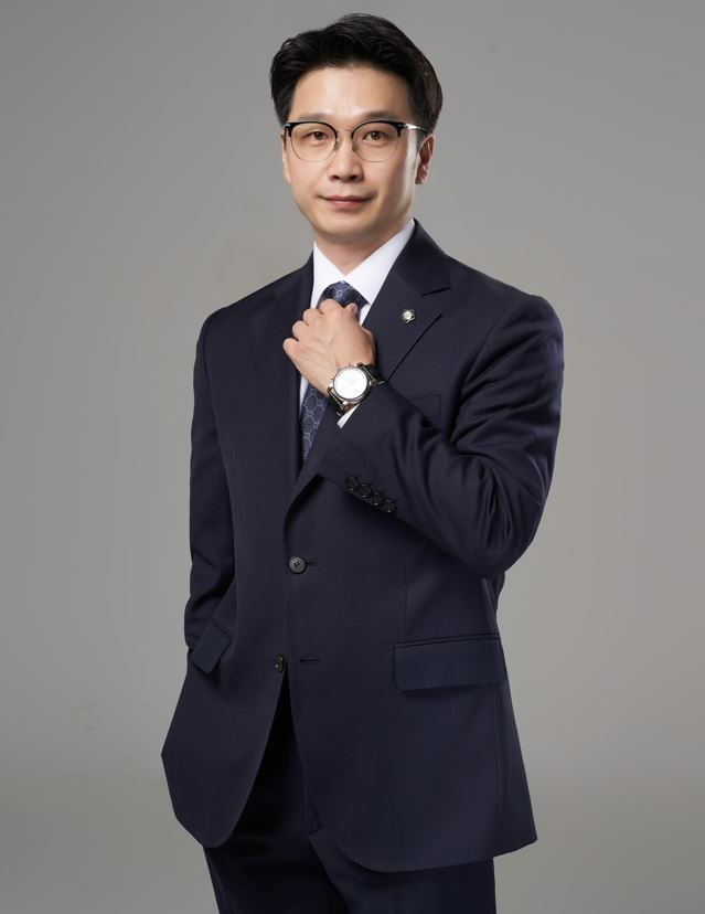 성추행, 동일한 행위라도 상대방에 따라 처벌 수위 달라져