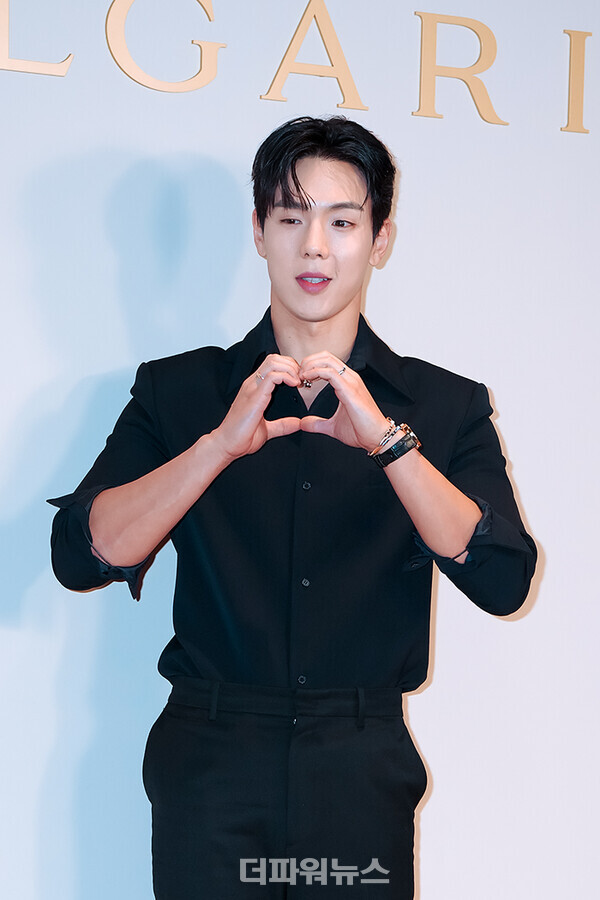 셔누,포토월행사