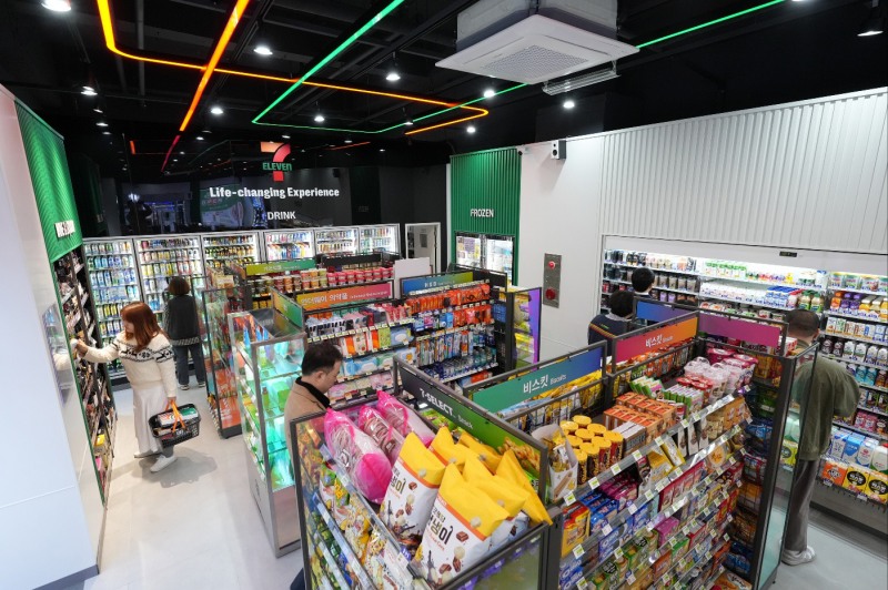 세븐일레븐, ‘뉴웨이브’ 가맹 1호점 선보여