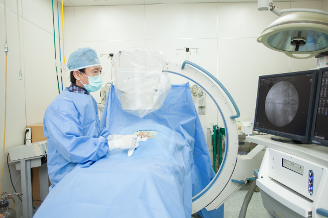 부평힘찬병원 “척추관협착증 ‘비수술’ 풍선확장술로 효과”