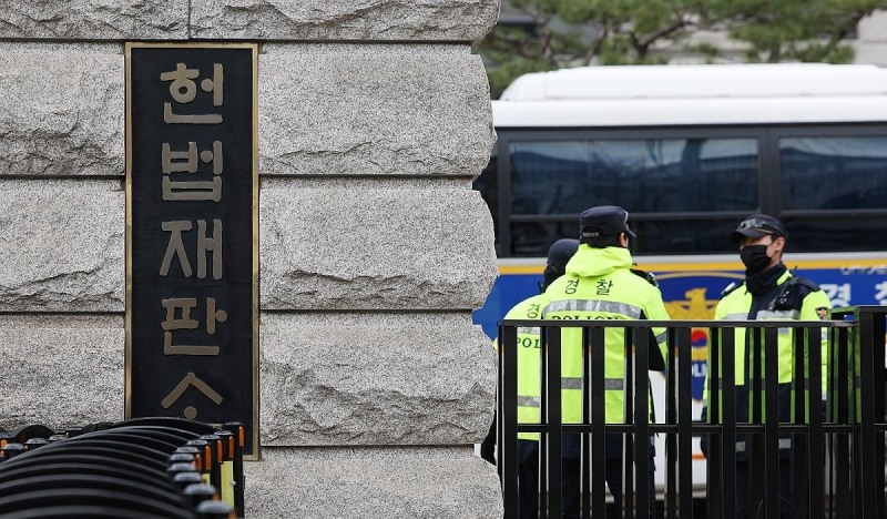 헌재 앞 경찰 경계 근무(사진=연합뉴스)
