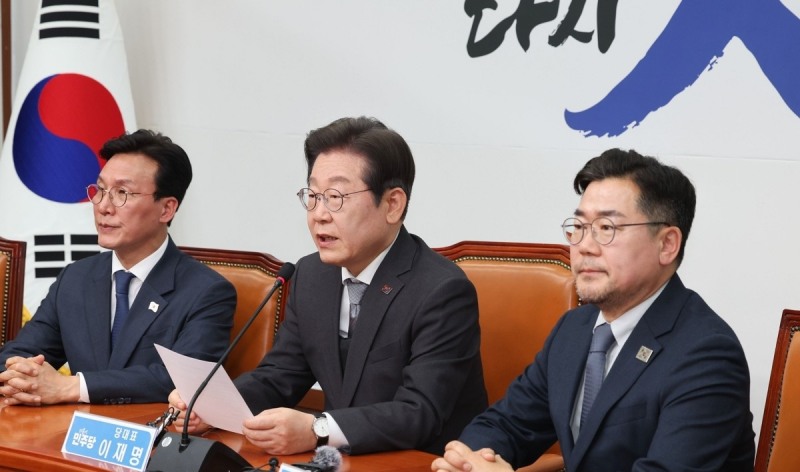 긴급 성명 발표하는 이재명 대표(사진=연합뉴스)