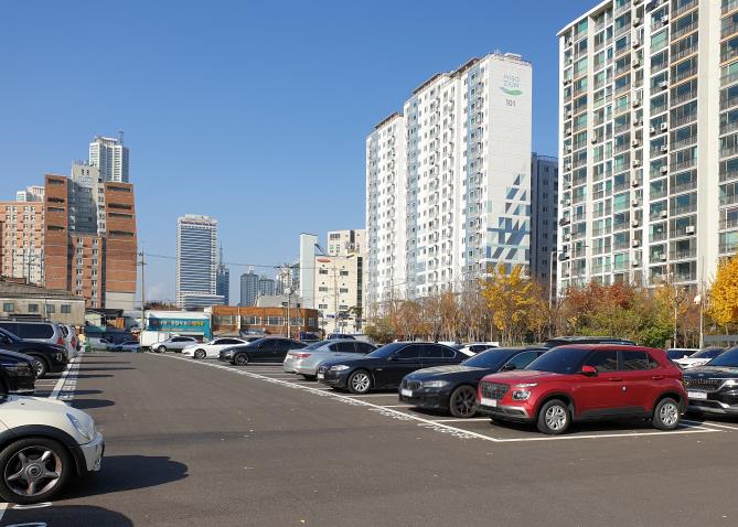 양평동 2가 33-1에 조성된 자투리땅 주차장