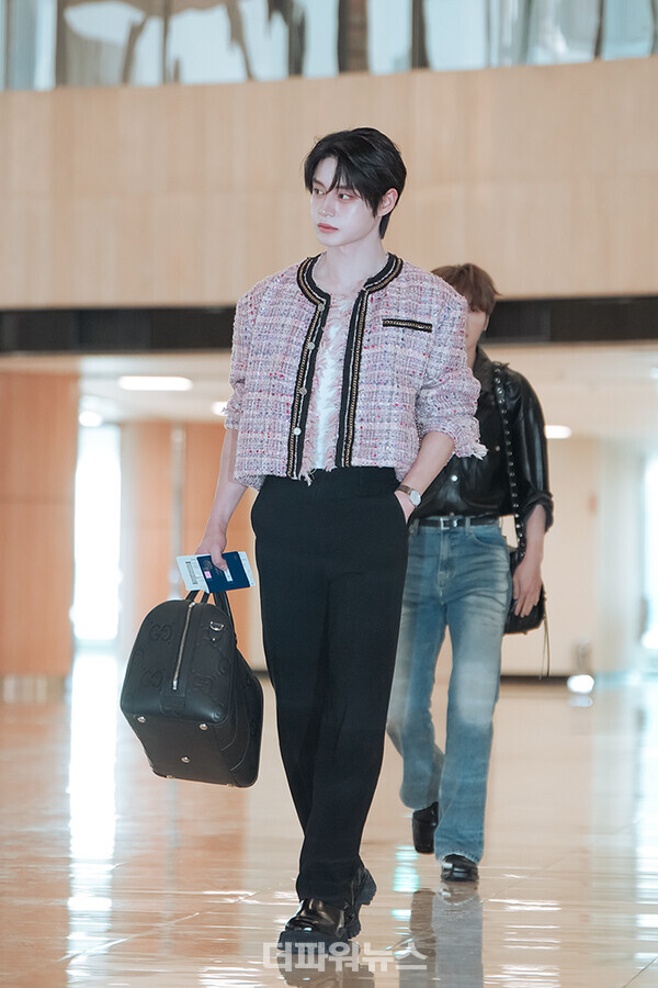 제로베이스원김지웅,김포국제공항출국