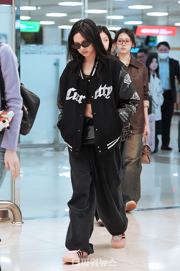 베이비몬스터치키타,김포국제공항입국