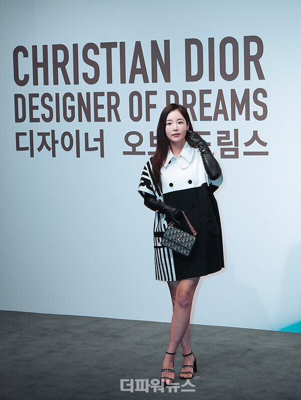 기은세,포토월행사