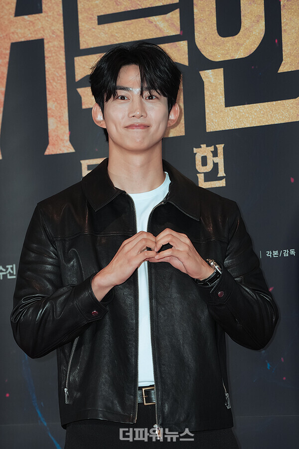 옥택연,영화'거룩한밤:데몬헌터스'VIP시사회