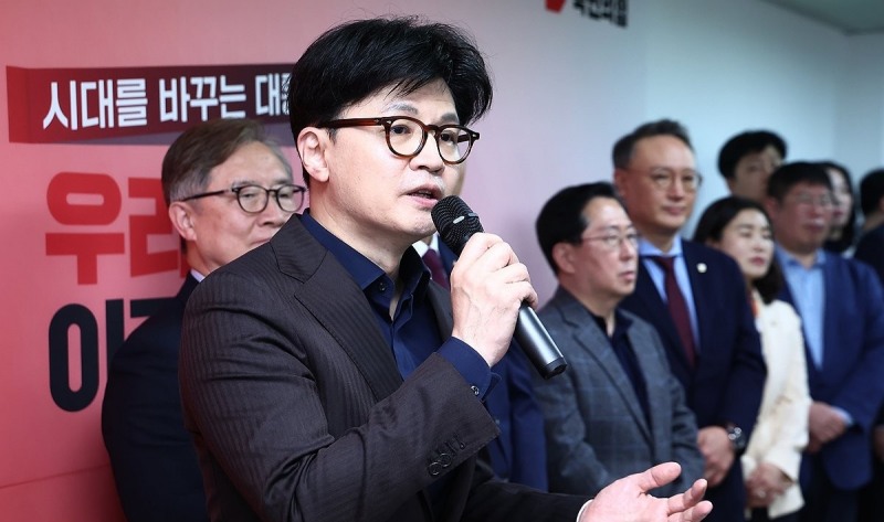 캠프 인선 관련 기자회견 하는 한동훈 후보(사진=연합뉴스)