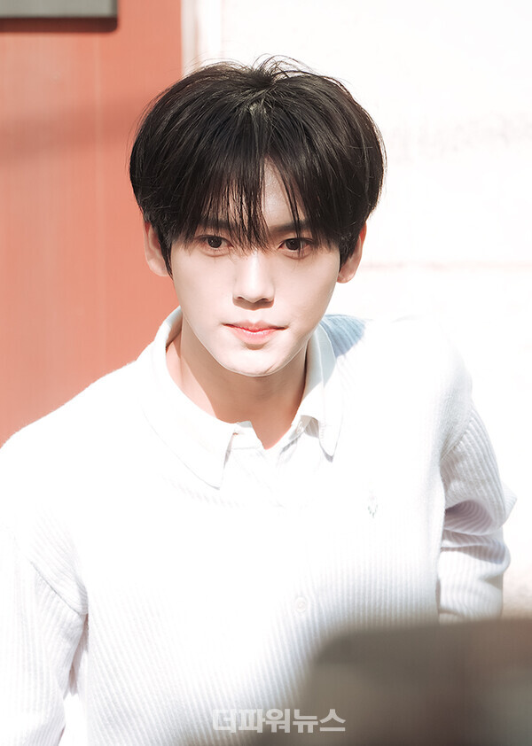 제로베이스원한유진,포토월행사