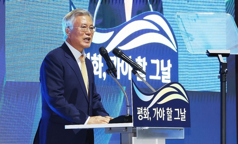 지난해 기념사 하는 문재인 전 대통령(사진=연합뉴스)