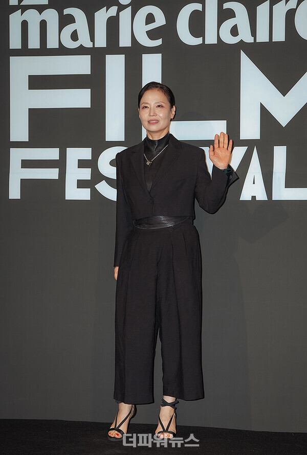 오민애,포토월행사