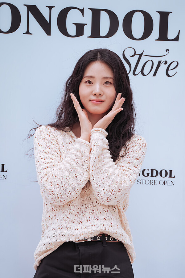 신시아,포토월행사