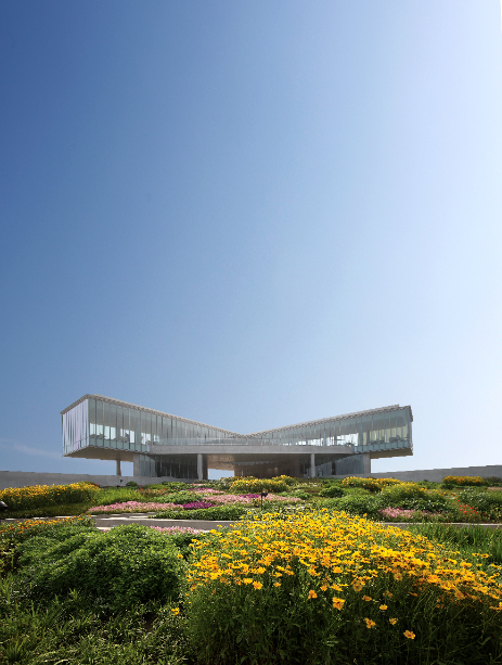 휘닉스 아일랜드 글라스하우스, ‘플로이스트(FLOYEAST)’로 오픈