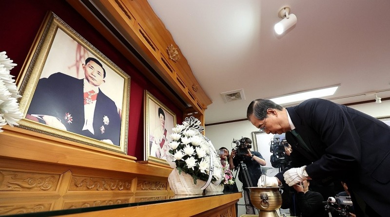 박정희 전 대통령 생가 찾은 한덕수(사진=연합뉴스)