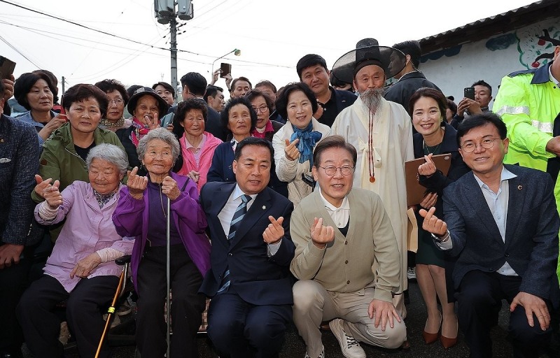 전북 장수군 찾은 이재명 후보(사진=연합뉴스)