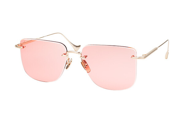 복고풍의틴티드렌즈를트렌디한룩으로완성한에퀴엠PrettyinPink모델(사진제공-금강디에프씨)