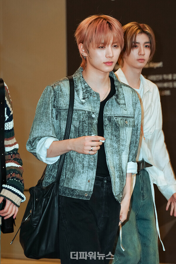 보이넥스트도어태산-이한,김포국제공항출국