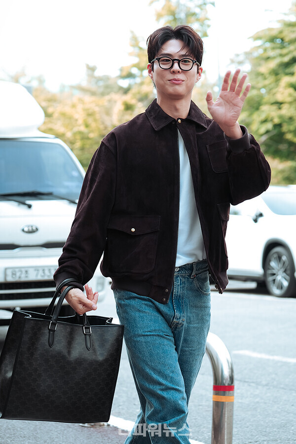 박보검,KBS‘박보검의칸타빌레’출근길