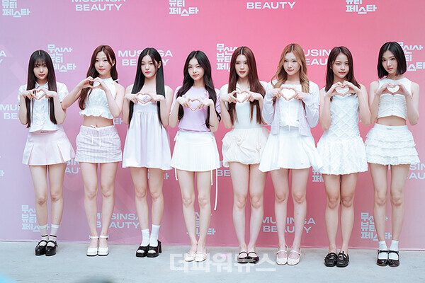 하츠투하츠,포토월행사