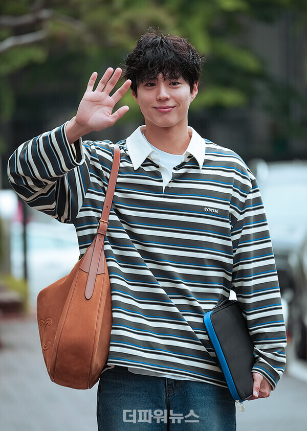 박보검,KBS‘박보검의칸타빌레’출근길