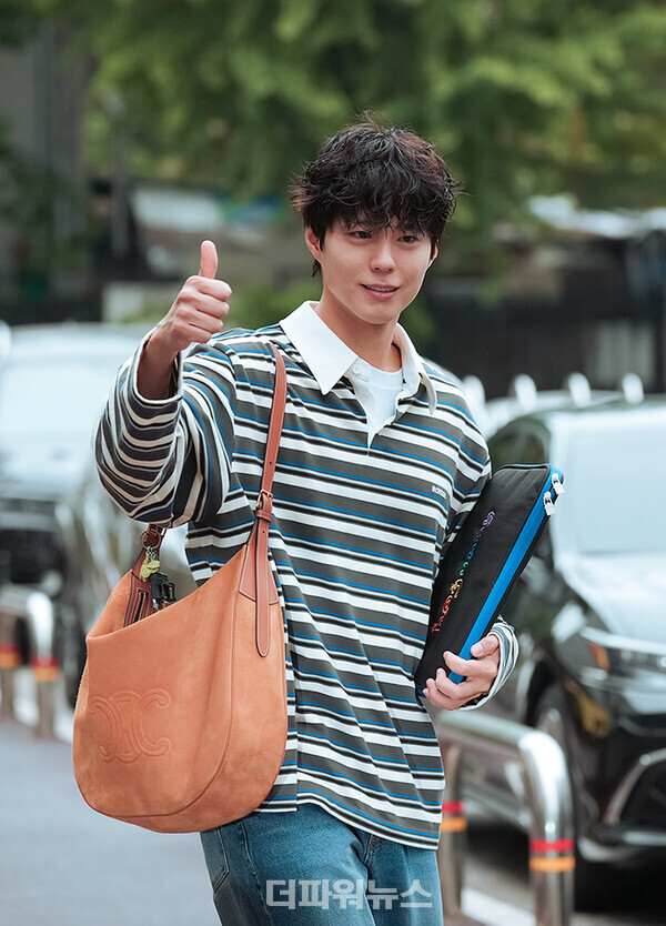 박보검,KBS‘박보검의칸타빌레’출근길