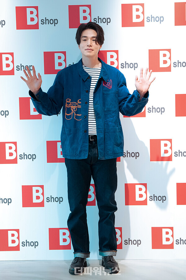 이동욱,포토월행사