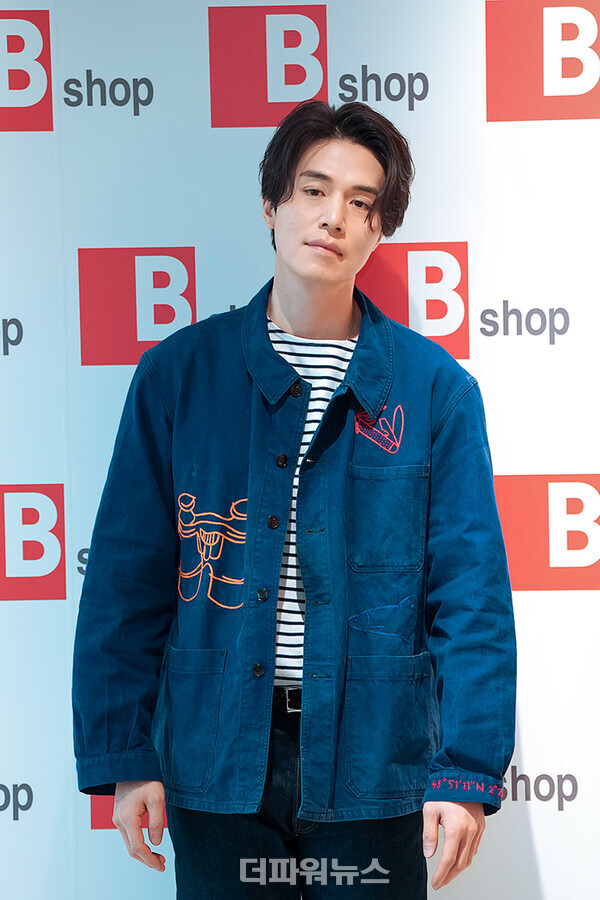 이동욱,포토월행사