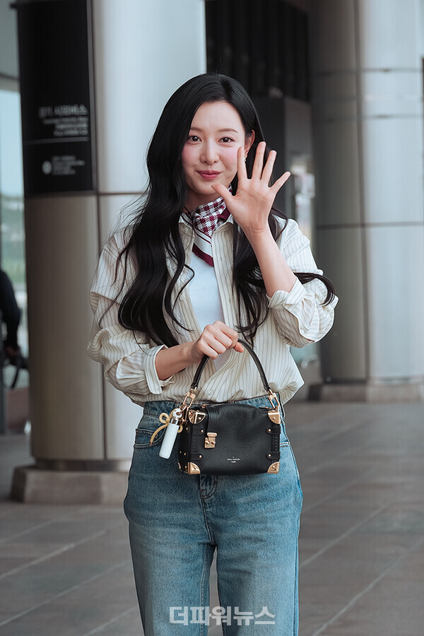김지원,김포국제공항출국