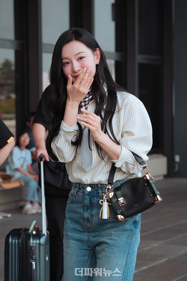 김지원,김포국제공항출국