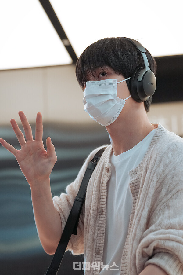 투모로우바이투게더수빈,김포국제공항입국