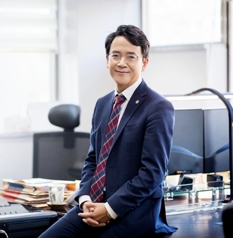 안한진 변호사