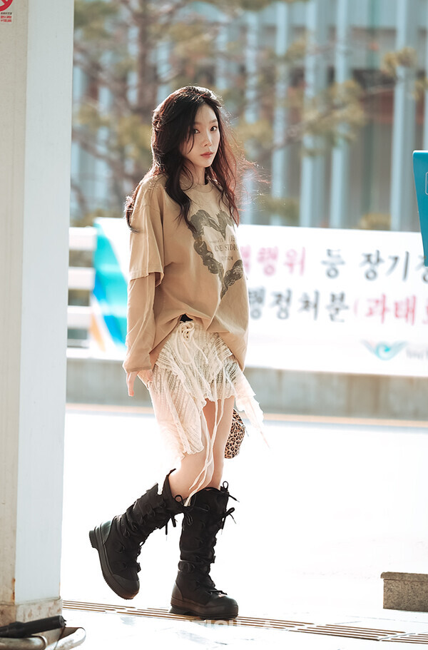 태연,인천국제공항출국