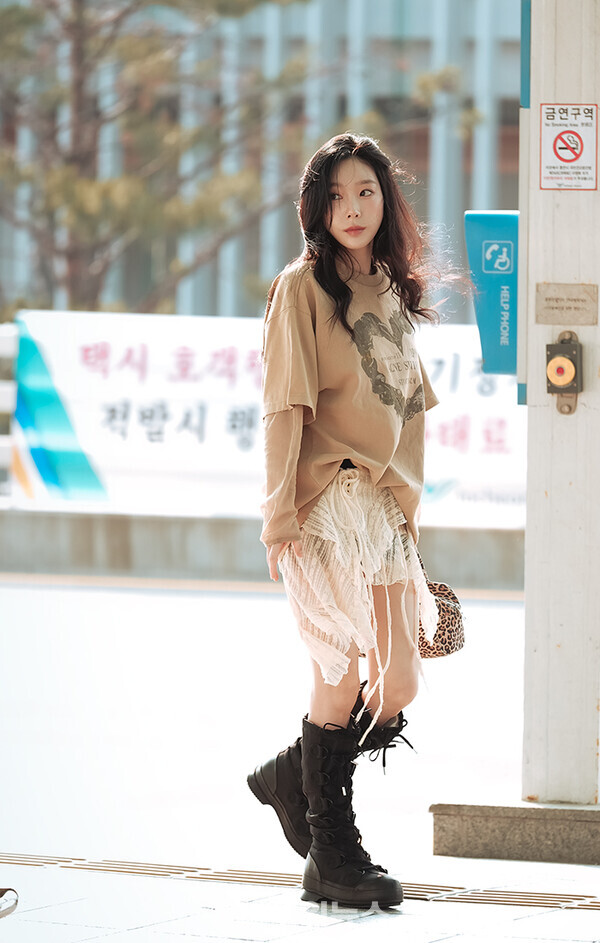 태연,인천국제공항출국