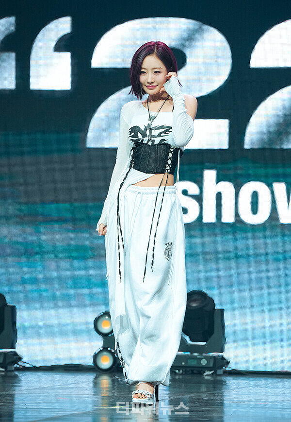 키스오브라이프쥴리,4번째미니앨범‘224’(투투포)쇼케이스