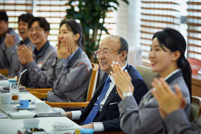 한화 김승연 회장, 한화토탈에너지스 대산공장 방문