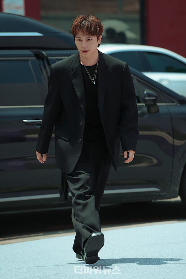 육성재,포토월행사