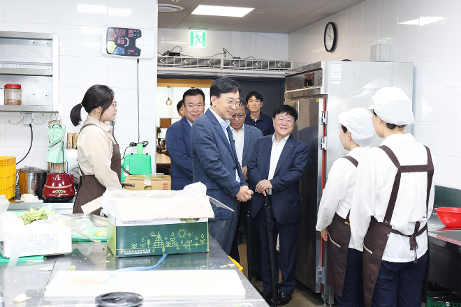 중앙대 박상규 총장, 캠퍼스 구성원들 만나 감사와 격려 전달