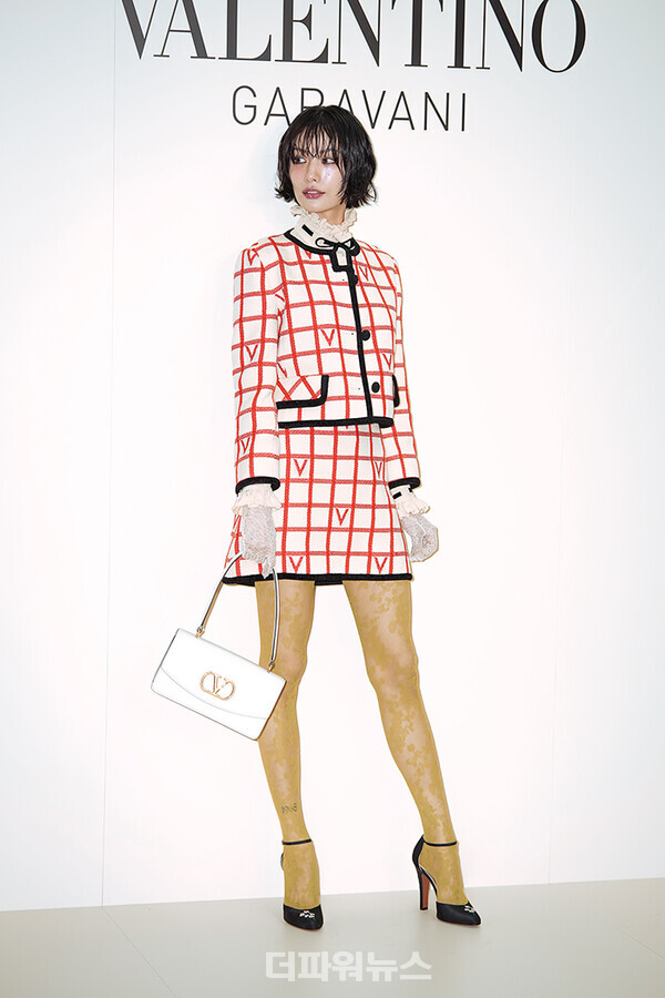 나나,포토월행사