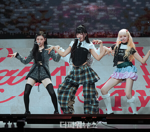 베이비돈크라이,싱글‘FGirl(에프걸)’발매기념쇼케이스