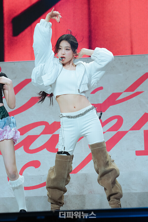 베이비돈크라이베니,싱글‘FGirl(에프걸)’발매기념쇼케이스